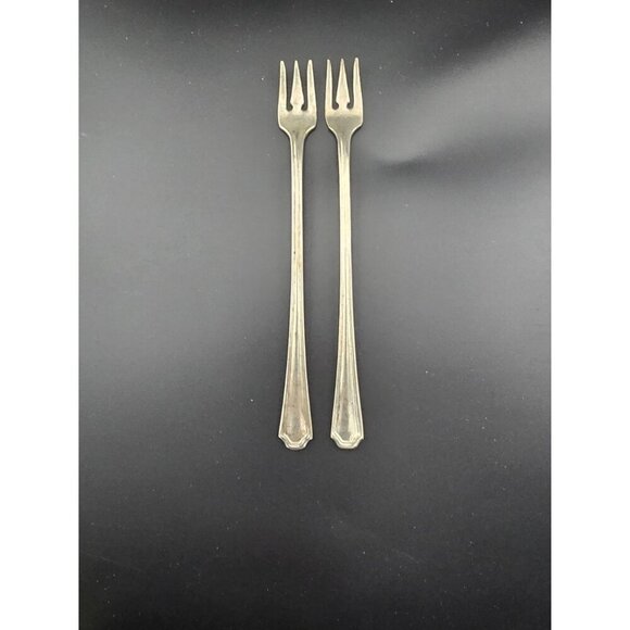 Vintage Set of 2 Cocktail Forks Oneida Silversmiths 6" - Picture 2 of 7